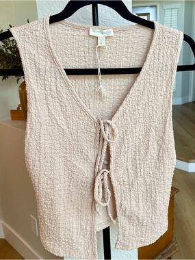 NWOT See You Monday Cream Textured Tie-Front Top Vest Size Medium